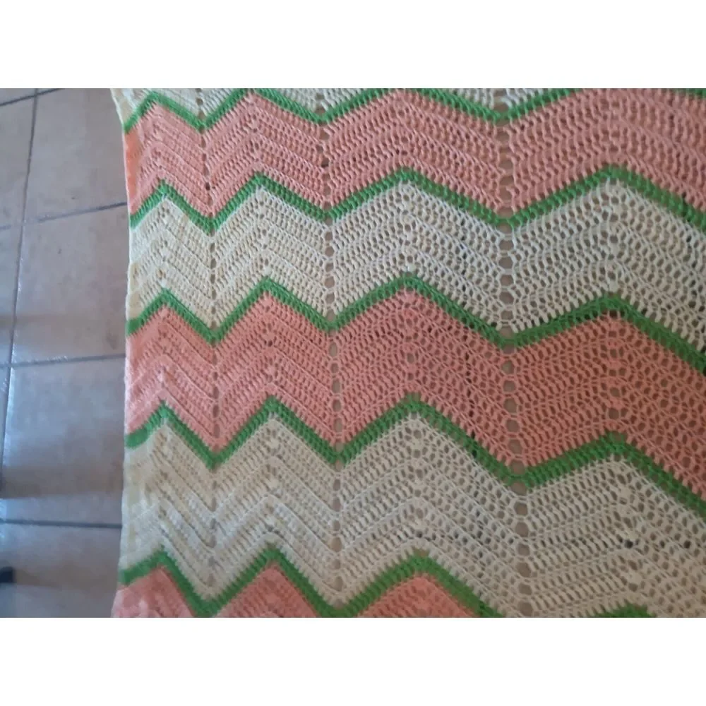 Vintage Hand Knit Chevron Pattern Afghan Throw Blanket 72 X 45‎ Pink Green White